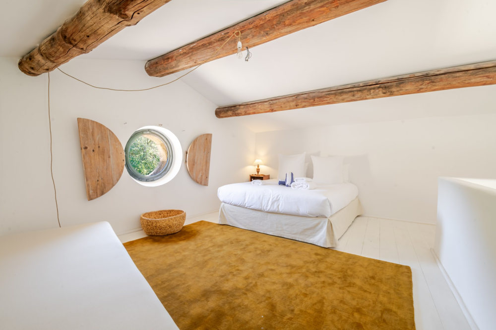 Photographs of Domaine des Saisons villa in Provence - Image 24 of 52