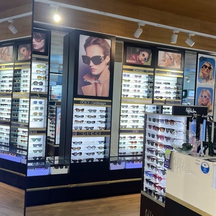 Magasin Opticien Axis Tower, 37m Ilia Chavchavadze ave 0177 TBILISI