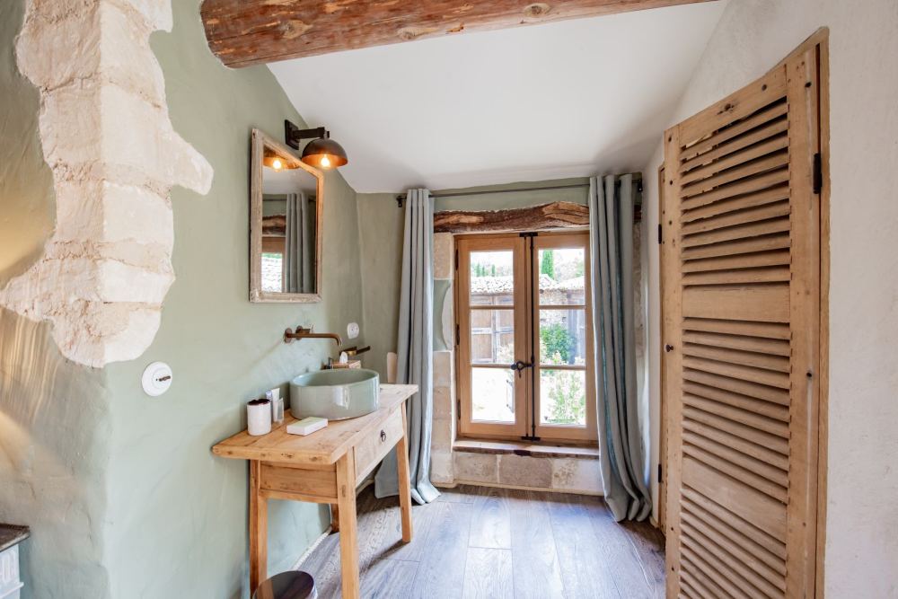 Photographs of Le Mas d’Or villa in Provence - Image 27 of 38