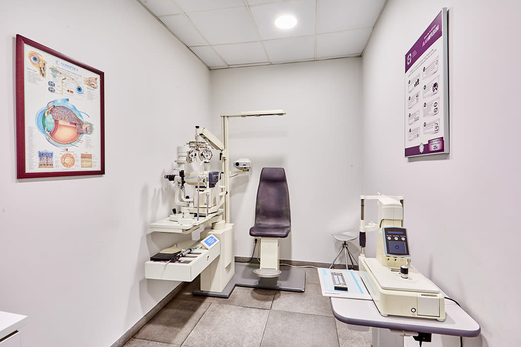 Tienda Óptico C.C. LOS ALFARES - CTRA. A MADRID  KM 113  LOCAL 37 45600 TALAVERA DE LA REINA interior