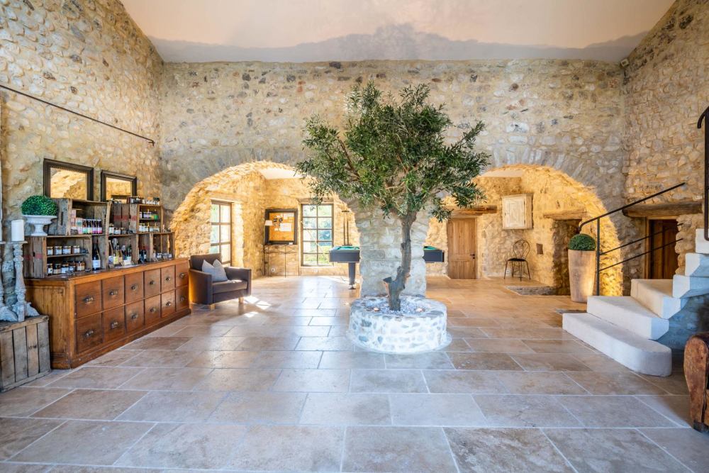 Photographs of Mas des Gardois villa in Provence - Image 6 of 58