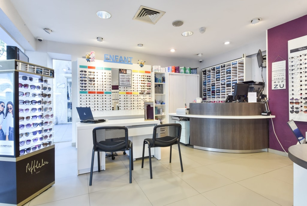 Magasin Opticien 2 avenue Félix Faure 06500 MENTON intérieur