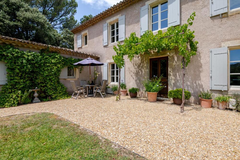 Photographs of Mas de Roubine villa in Provence - Image 16 of 45