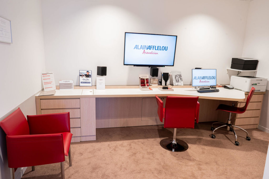 Magasin audioprothesiste 103-117 rue des Frères Lumière 45770 SARAN intérieur