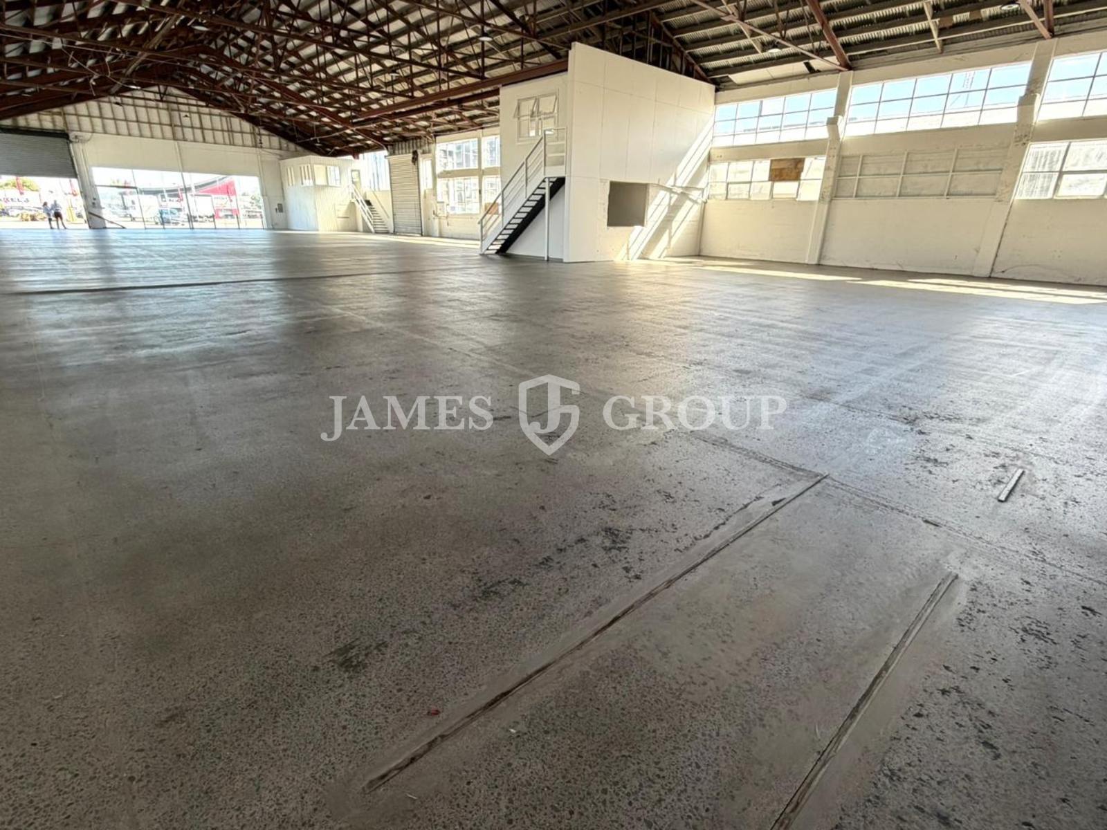 High Profile | 1,165m² Warehouse/showroom