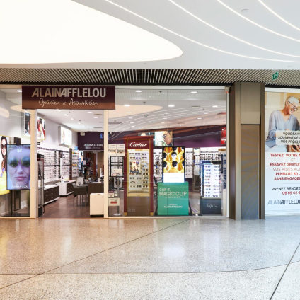Magasin Opticien C.C. Cap 3000 06700 SAINT-LAURENT-DU-VAR intérieur