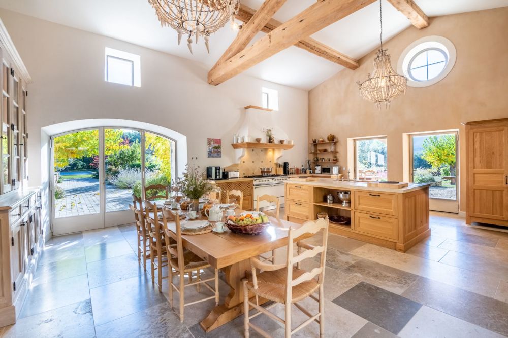 Photographs of Mas des Constellations villa in Provence - Image 5 of 49