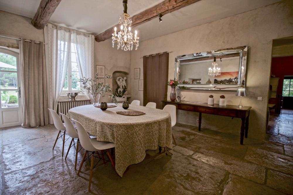 Photographs of Mas de Gavon villa in Provence - Image 10 of 32