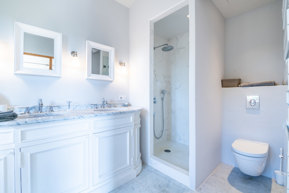 Photographs of Mas des Murets villa in Provence - Image 38 of 48