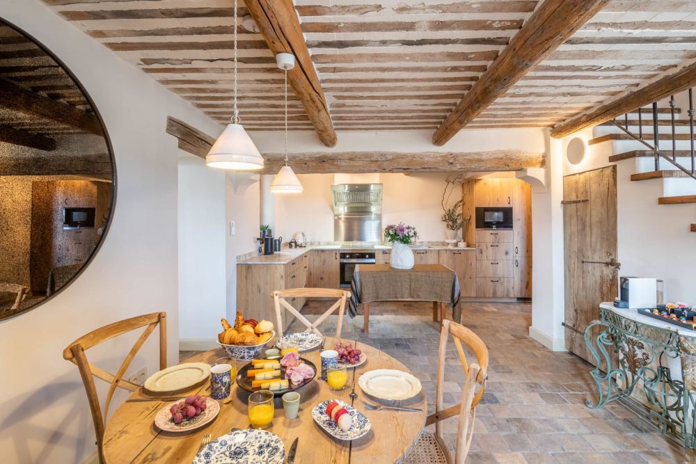 Photographs of Mas des Altesses villa in Provence - Image 7 of 38