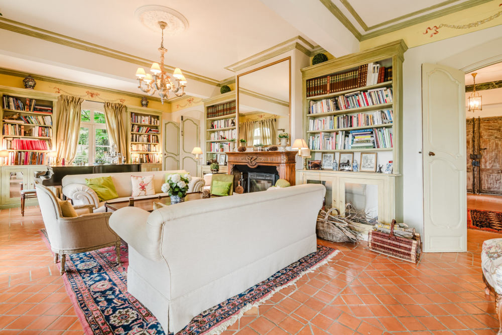 Photographs of Bastide Des Jardins villa in Provence - Image 7 of 52