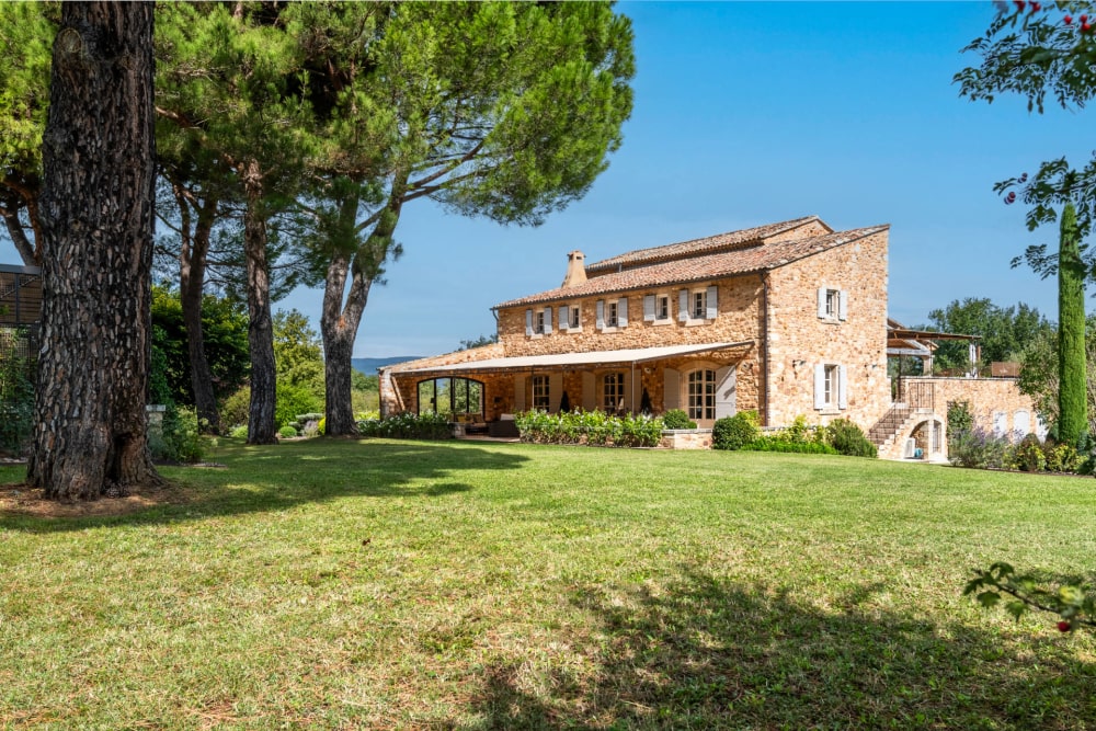 Photographs of Mas du Milan villa in Provence - Image 42 of 50