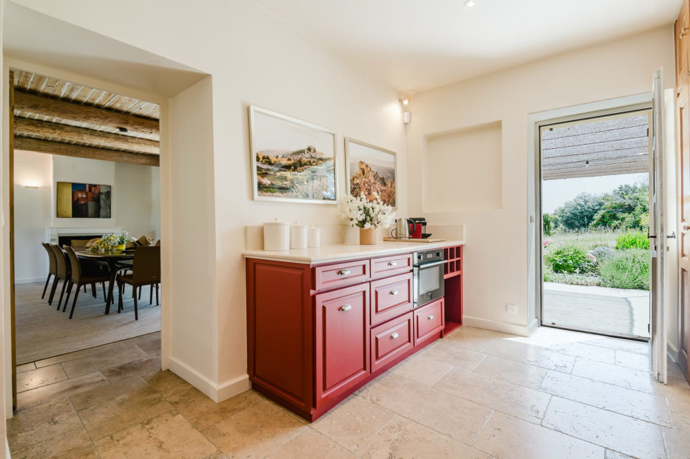Photographs of Mas Ambre villa in Provence - Image 12 of 51