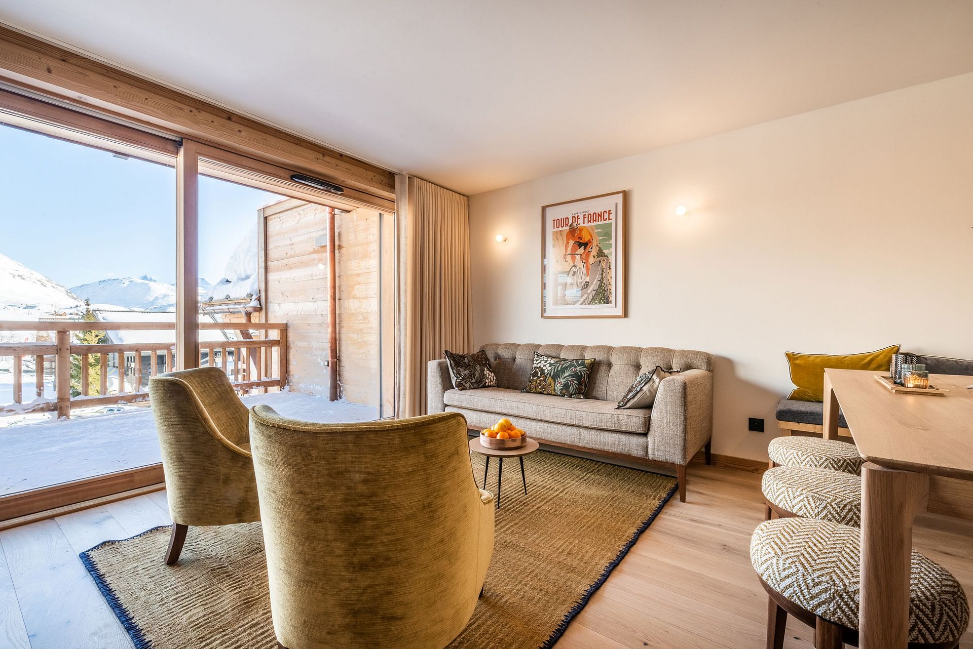 3 bed Apartment For Sale in Alpe d'Huez Grand Domaine, French Alps