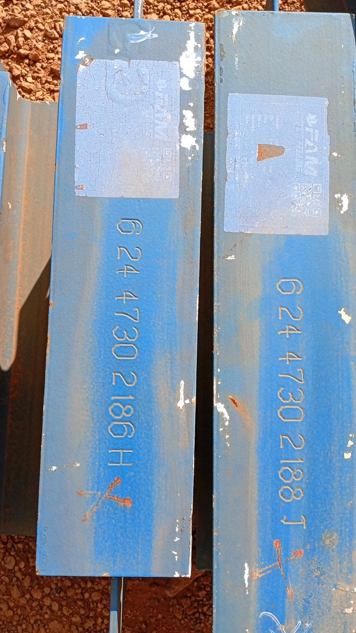 Lot of Metal Structures Conveyors/ BOX F18