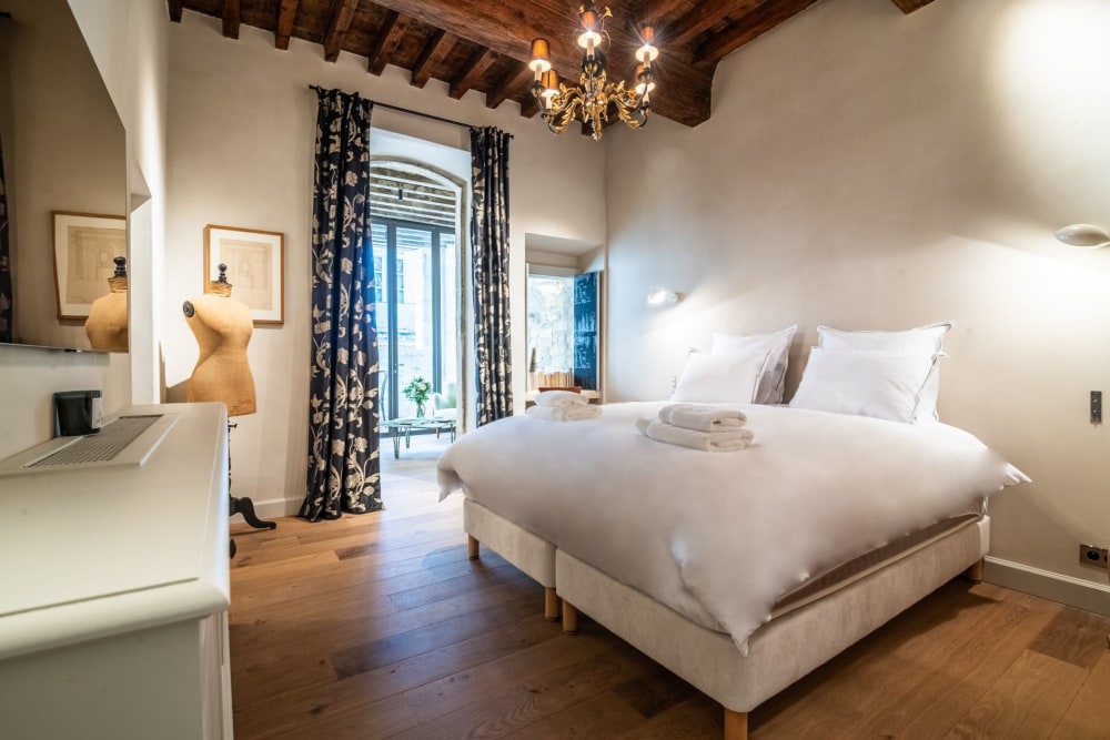 Photographs of La Maison des Muses villa in Provence - Image 17 of 39