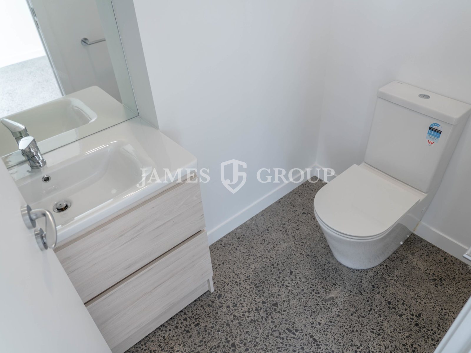 100m² Professional Office Or Medical Suite