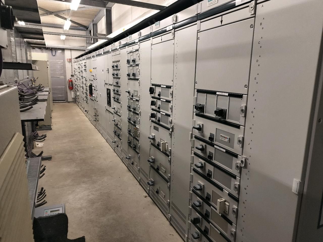 Switchgears(LV)- - Image 1