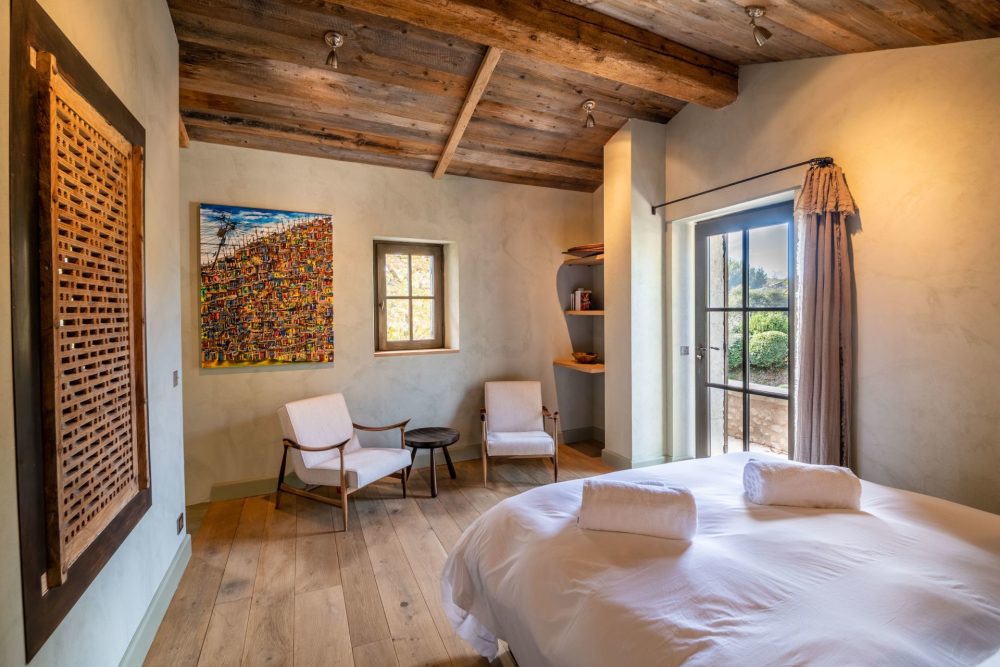 Photographs of Mas des Rêveries villa in Provence - Image 33 of 40