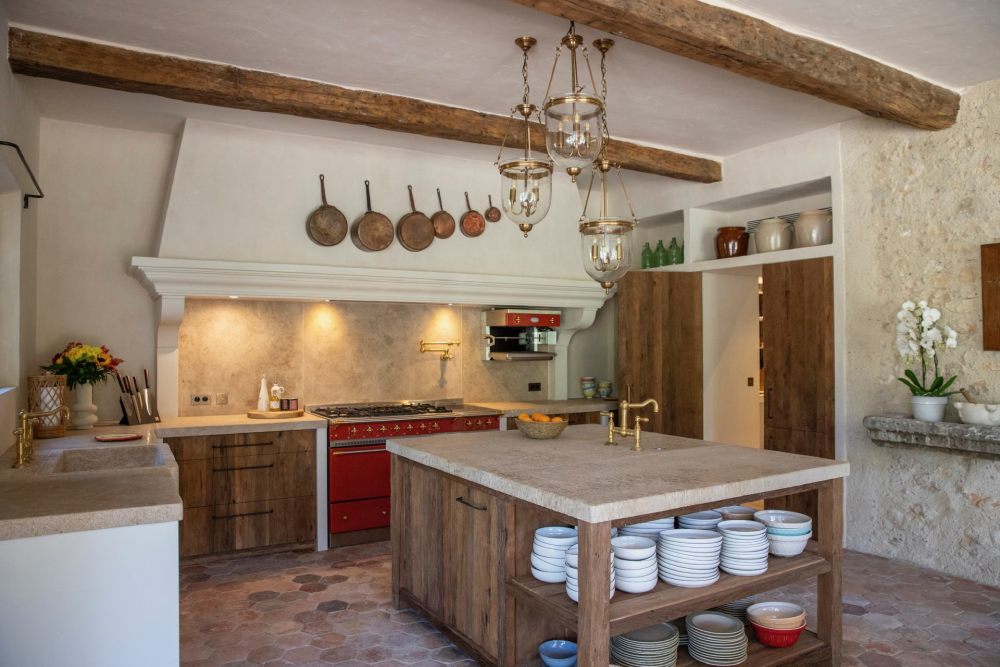 Photographs of Domaine des Murmures villa in Provence - Image 14 of 52