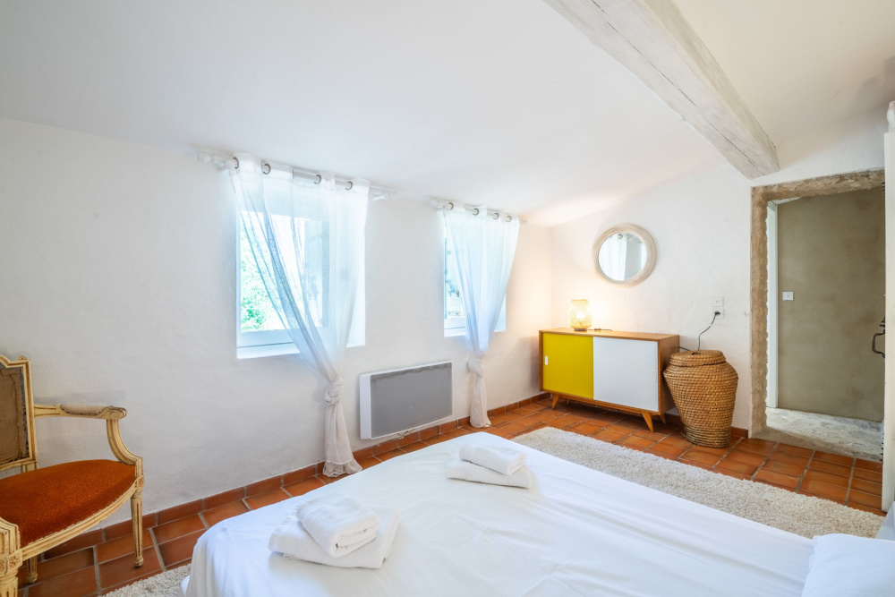Photographs of Mas la Gineste villa in Provence - Image 31 of 46
