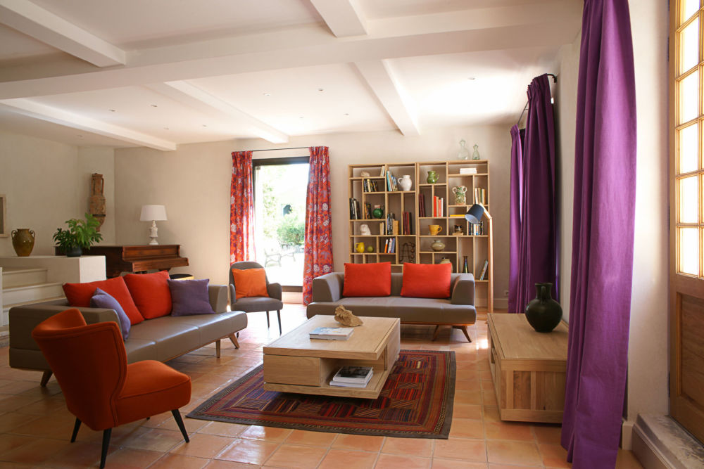 Photographs of Mas de la Verdiere villa in Provence - Image 7 of 34
