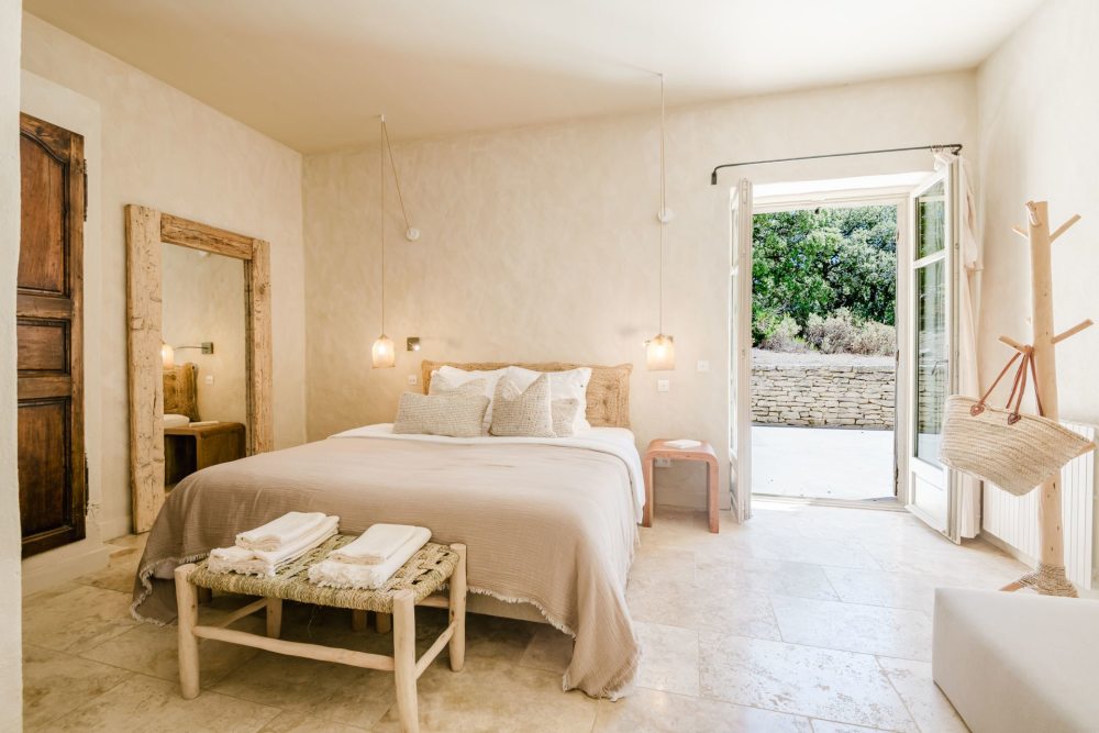 Photographs of Le Hameau de Sénanque villa in Provence - Image 27 of 60