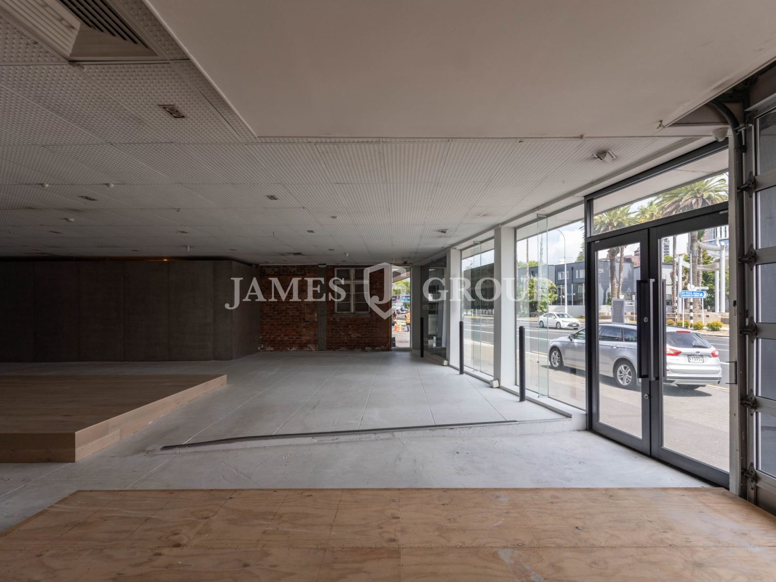 Prime Parnell Showroom With Street Appeal