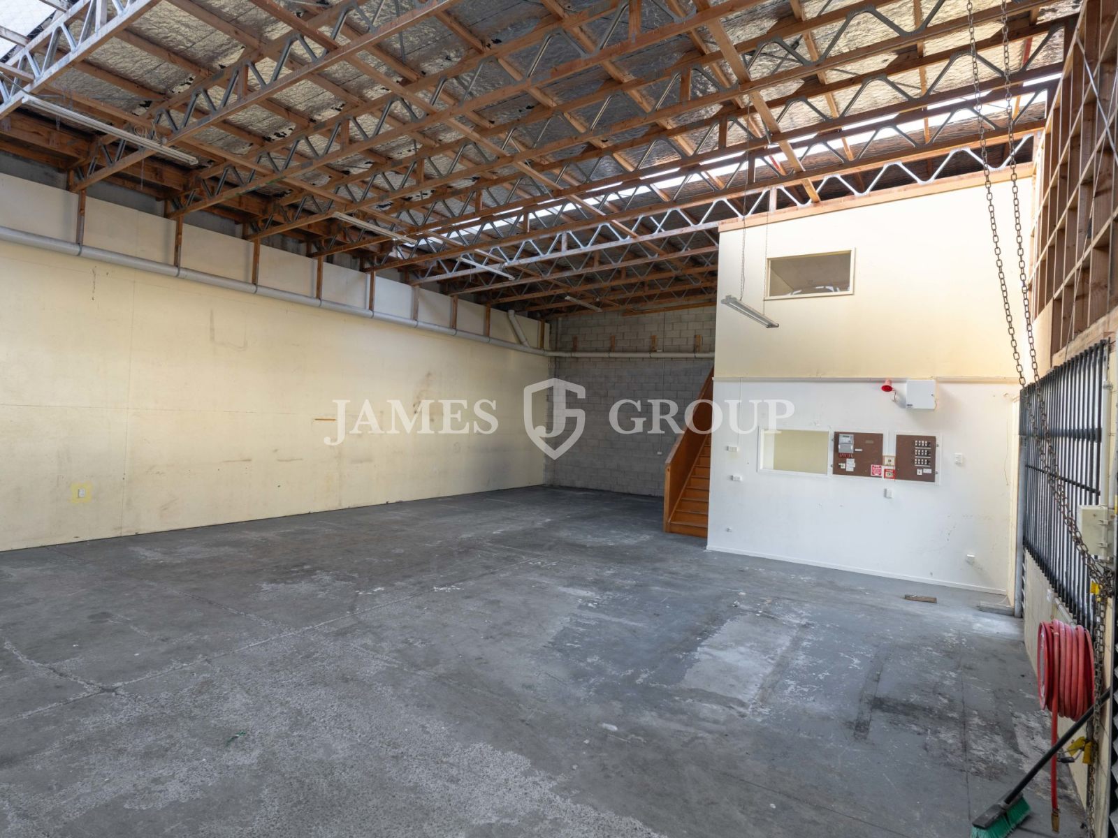 Functional Industrial Unit In Established Avondale