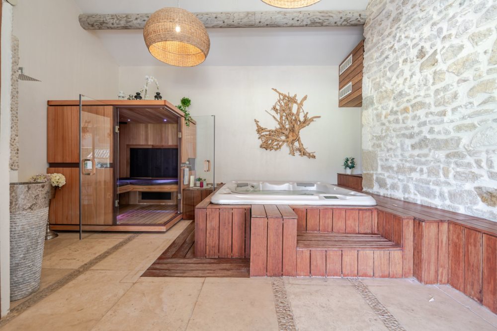 Photographs of Mas de Velorgues villa in Provence - Image 52 of 58
