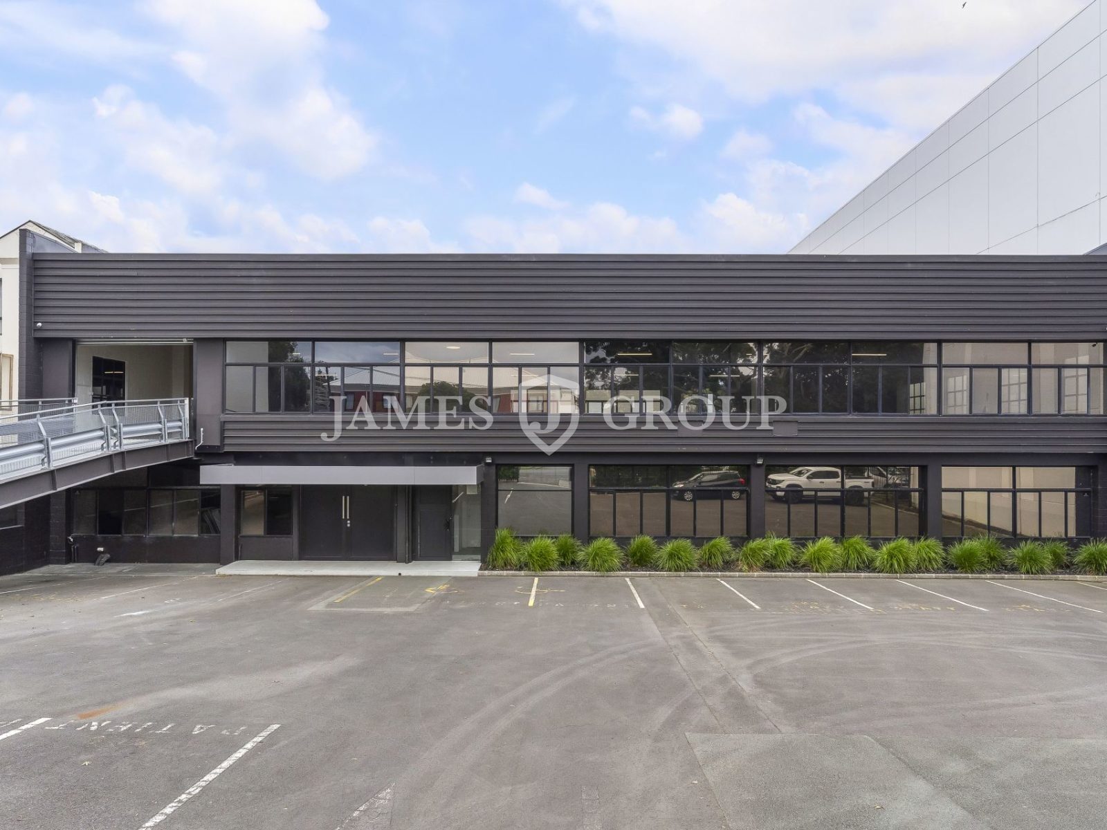 High-end Showroom Or Office
