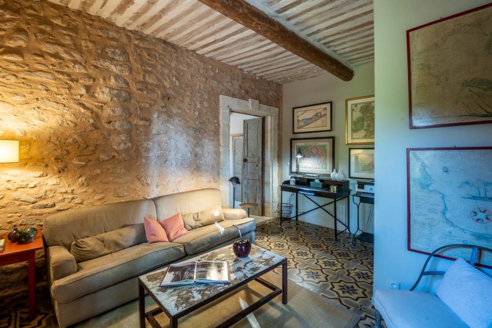Photographs of Mas des Cigales villa in Provence - Image 12 of 41