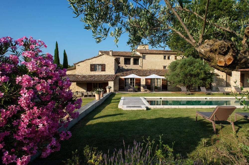 Photographs of Bastide du Calavon villa in Provence - Image 16 of 57
