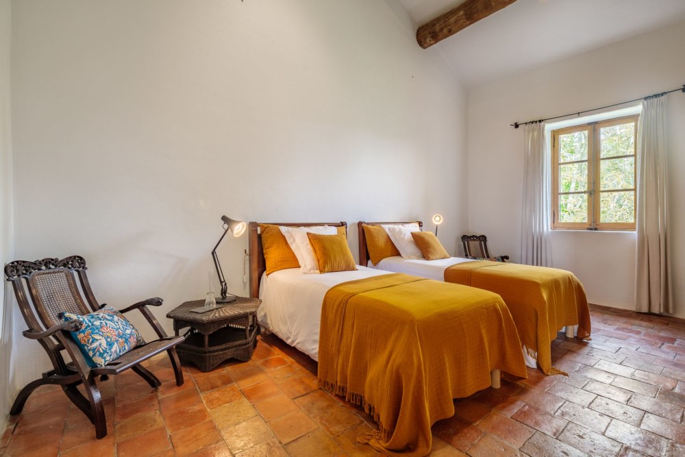 Photographs of Chateau de Sannes villa in Provence - Image 58 of 61