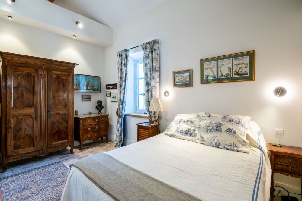 Photographs of Mas du Lauzange villa in Provence - Image 21 of 43
