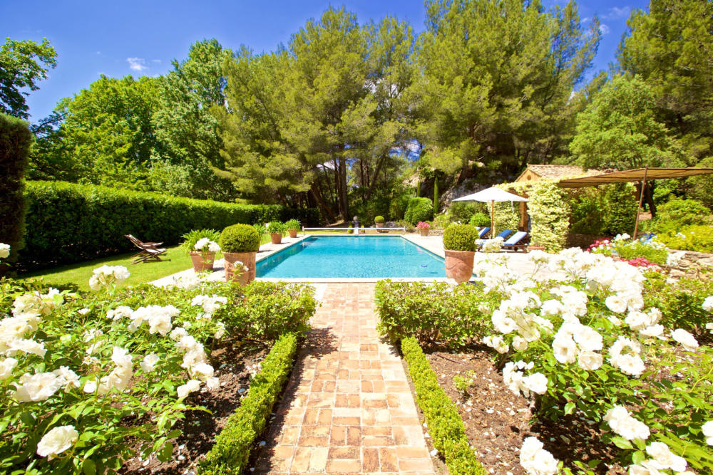 Photographs of Mas de Paradis villa in Provence - Image 15 of 49