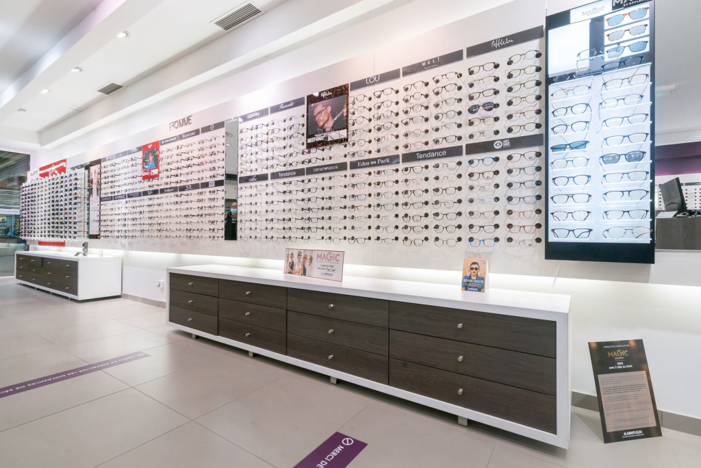 Magasin Opticien C.C. Carrefour 87220 BOISSEUIL intérieur