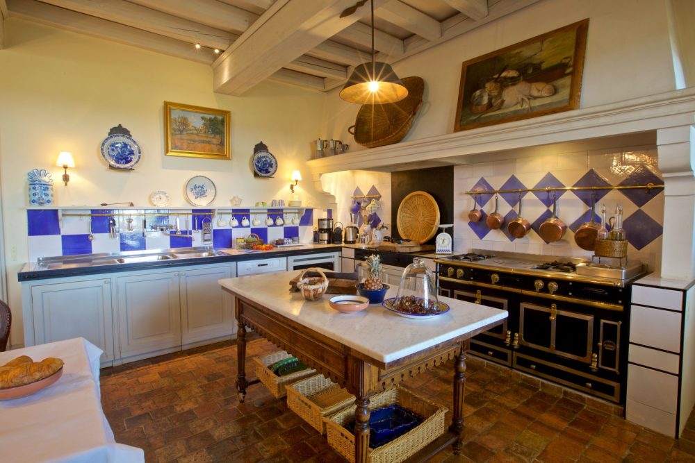 Photographs of Mas de Paradis villa in Provence - Image 9 of 49