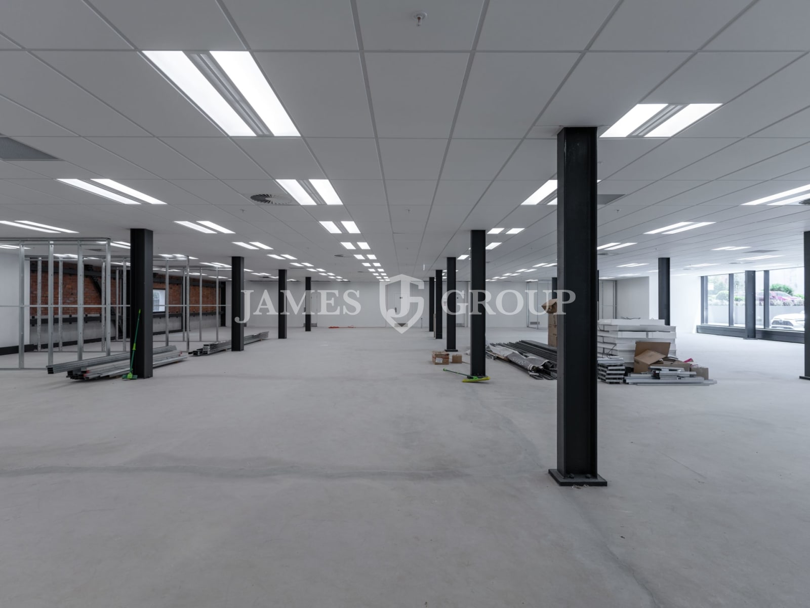 High Profile Character Office + Great Incentives
