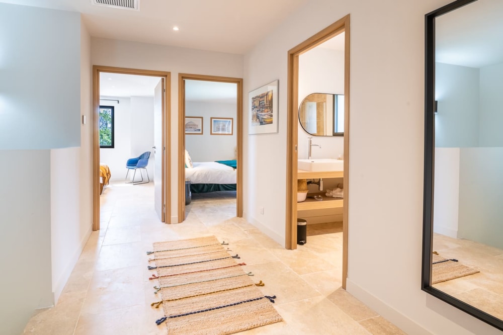 Photographs of La Belle Vie villa in Provence - Image 14 of 33