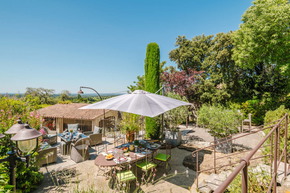Photographs of Mas des Rocailles villa in Provence - Image 32 of 41