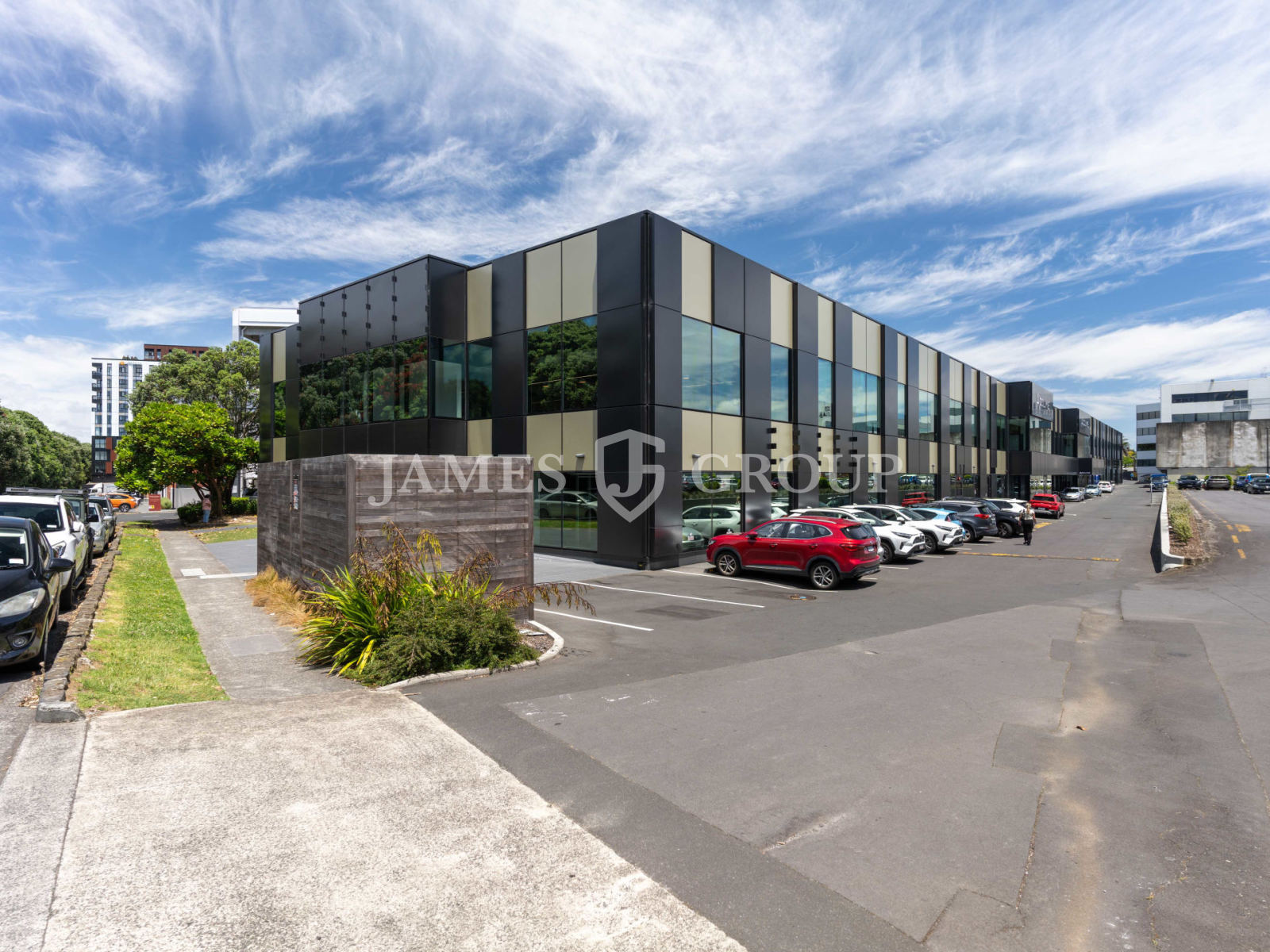 High Profile Character Office + Great Incentives