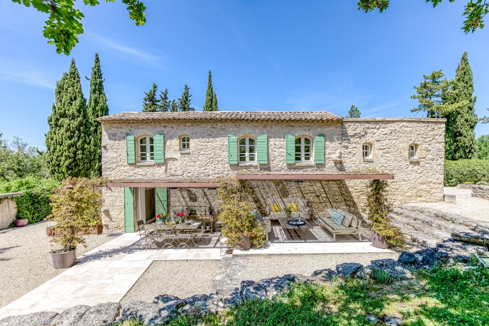 Photographs of Le Mas des Amandiers villa in Provence - Image 3 of 41