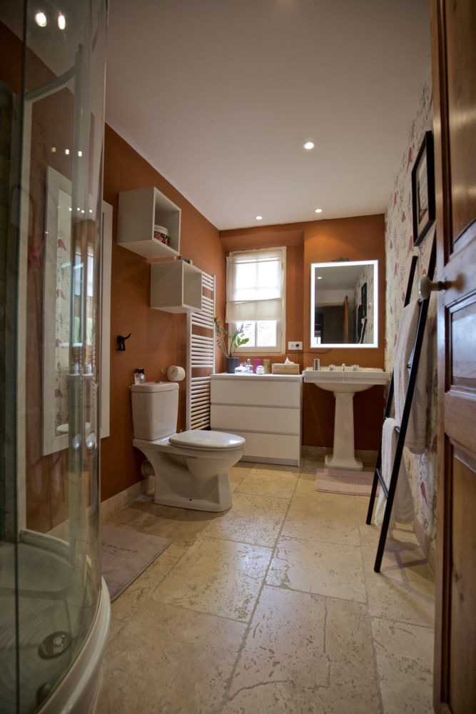Photographs of Mas de Gavon villa in Provence - Image 20 of 32