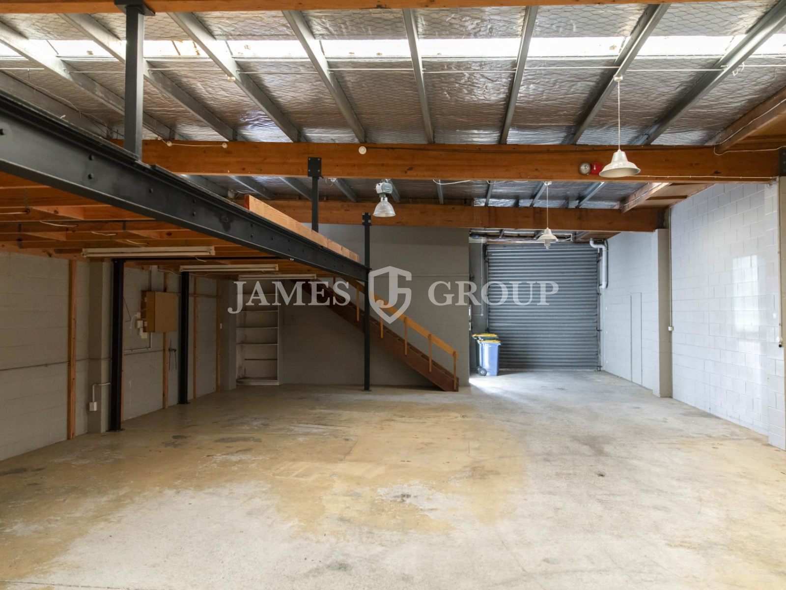 224m² Tidy Road Front Industrial | Henderson