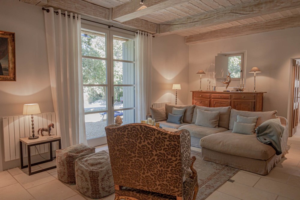 Photographs of Mas de Monvert villa in Provence - Image 8 of 34
