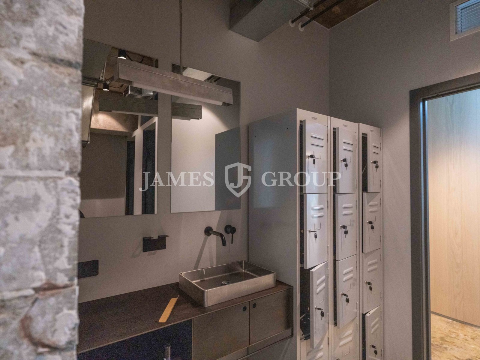 Rare Turnkey Wellness Opportunity On Ponsonby Road