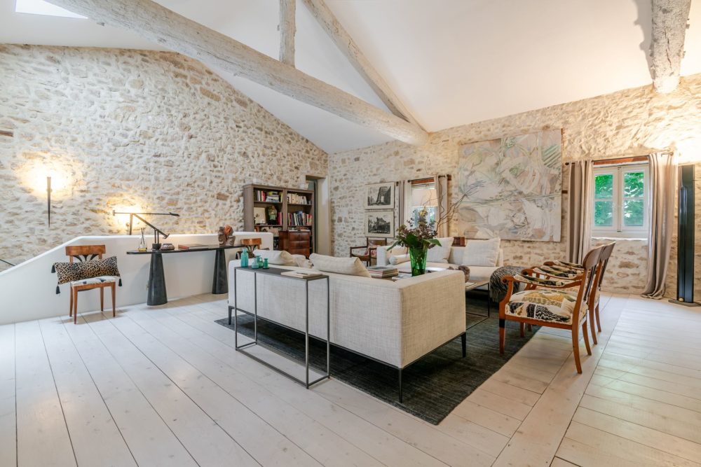 Photographs of Mas Hortensia villa in Provence - Image 24 of 46