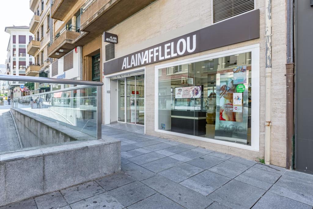 Tienda audiólogo C. Sancho el Mayor, 5 31002 PAMPLONA exterior