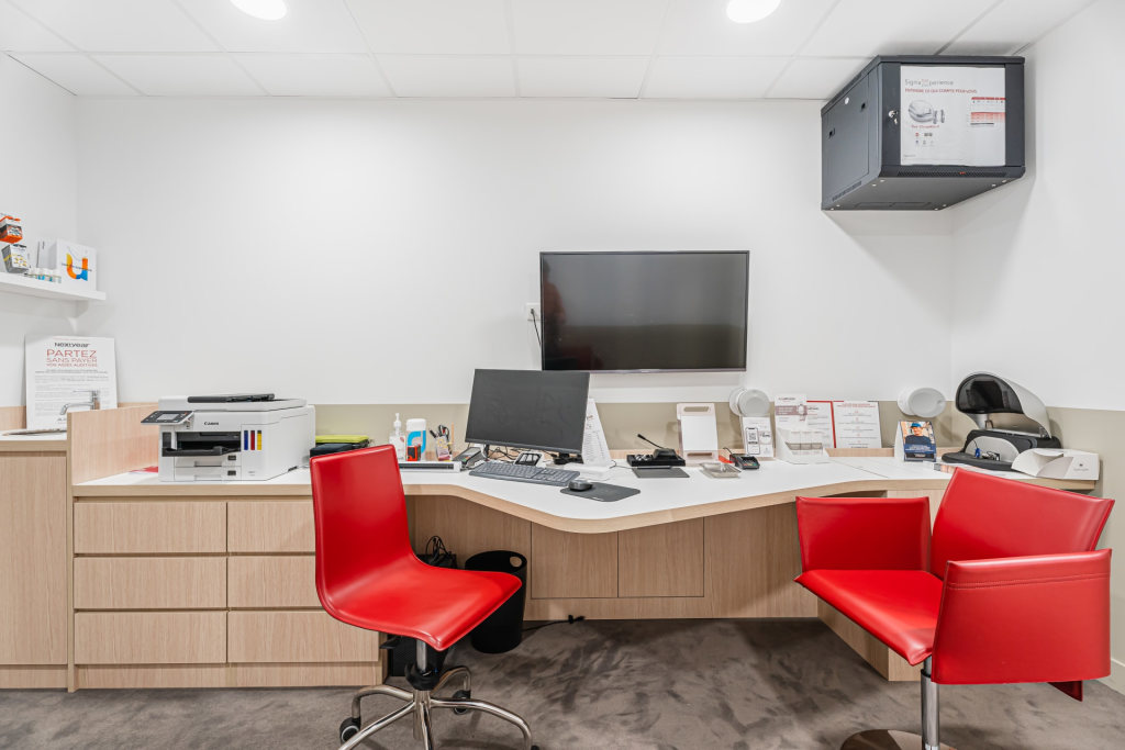 Magasin audioprothesiste 5 boulevard Ampère 79180 CHAURAY intérieur